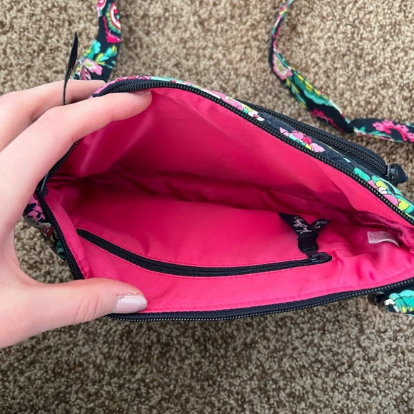 Vera Bradley Crossbody purse - Picture 4 of 6